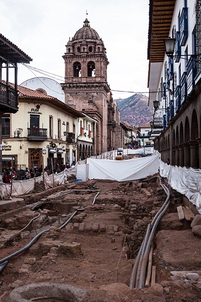 PER CUZ Cusco 2014SEPT12 PlazaDeArmas 013