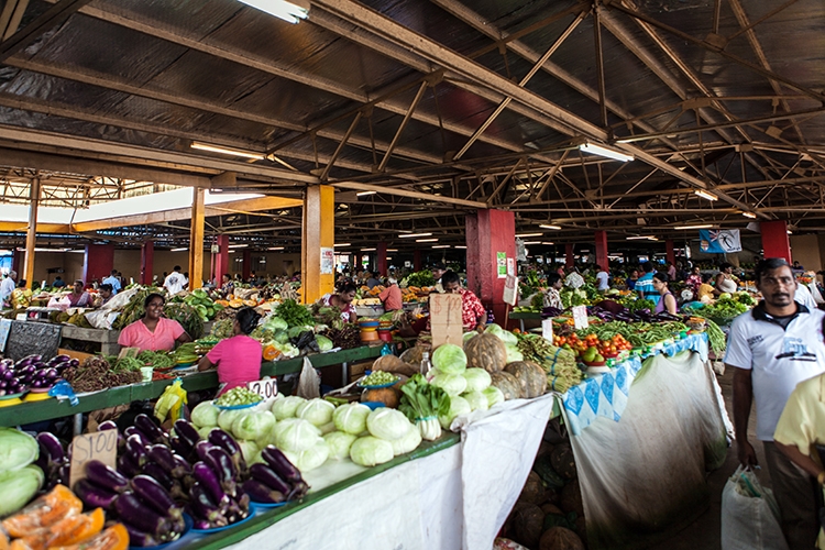 FIJ Suva 2011OCT14 Markets 004