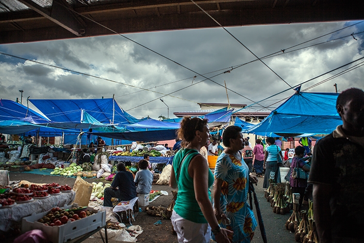 FIJ Suva 2011OCT14 Markets 005