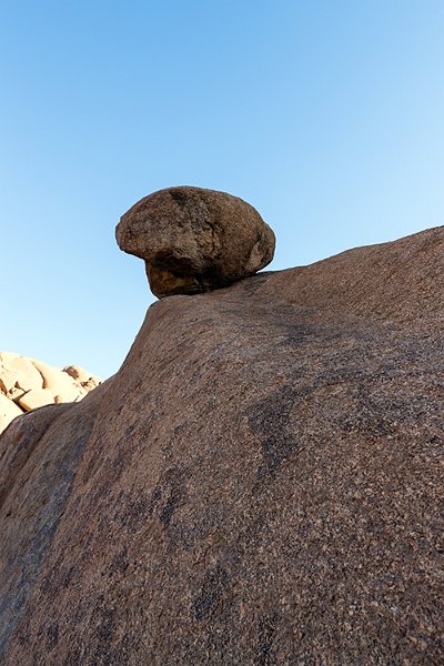 NAM ERO Spitzkoppe 2016NOV24 CampHill 031