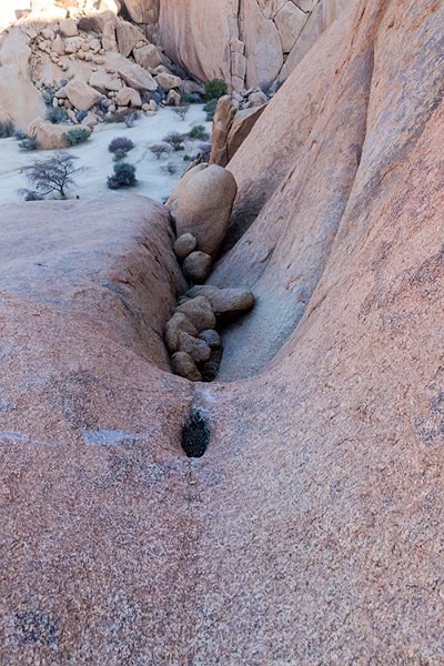 NAM ERO Spitzkoppe 2016NOV24 CampHill 034