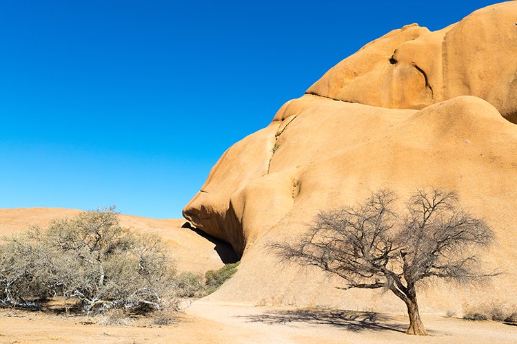 NAM ERO Spitzkoppe 2016NOV24 Campsite 007