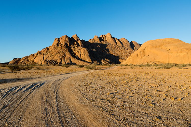 NAM ERO Spitzkoppe 2016NOV24 NaturalArch 002