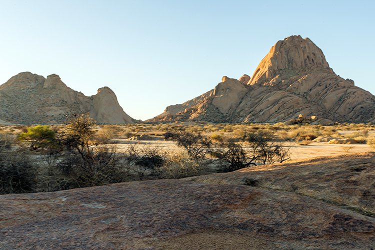 NAM ERO Spitzkoppe 2016NOV24 NaturalArch 005