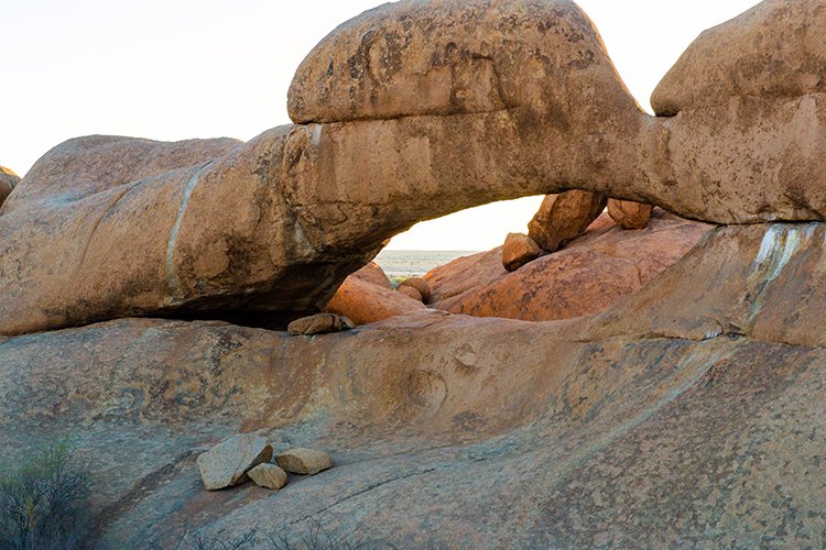 NAM ERO Spitzkoppe 2016NOV24 NaturalArch 010