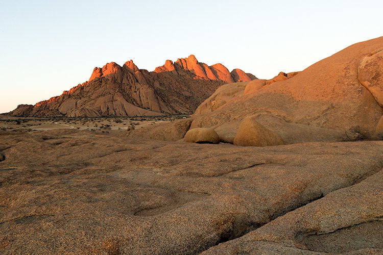 NAM ERO Spitzkoppe 2016NOV24 NaturalArch 023