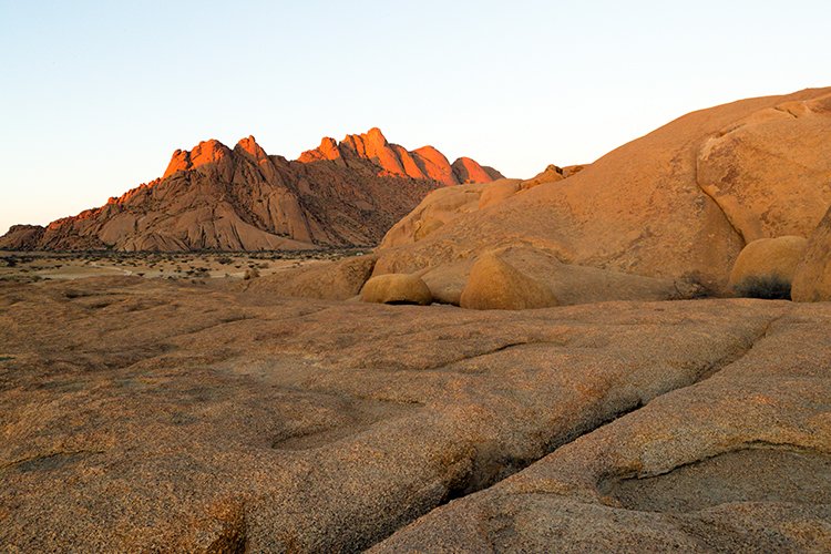 NAM ERO Spitzkoppe 2016NOV24 NaturalArch 027