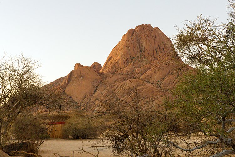 NAM ERO Spitzkoppe 2016NOV24 NaturalArch 035