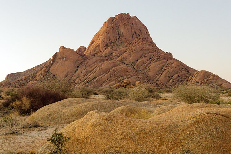 NAM ERO Spitzkoppe 2016NOV24 NaturalArch 037