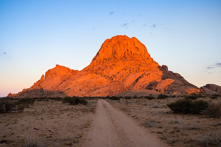 NAM ERO Spitzkoppe 2016NOV25 014