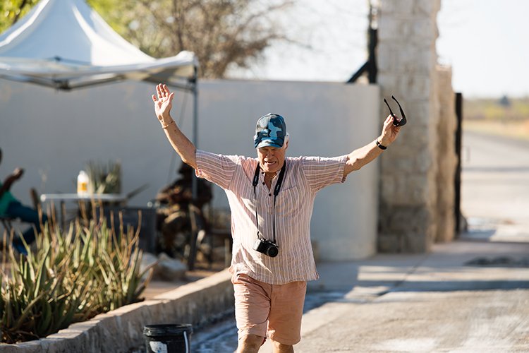 NAM KUN Etosha 2016NOV26 SouthEntrance 004