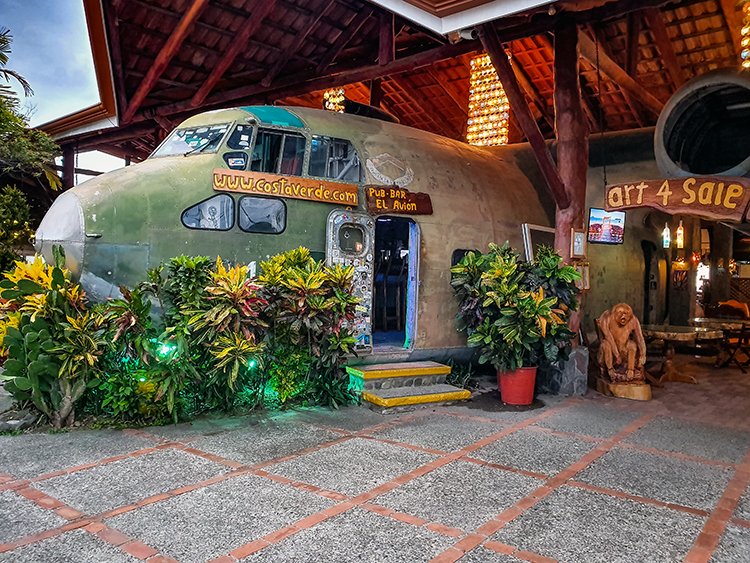 CRI PUN ManuelAntonio 2019MAY15 ElAvion 001