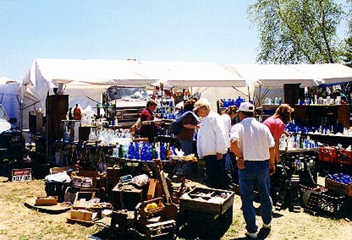 USA MA Brimfield 1999MAY15 003