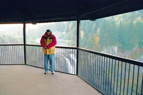 USA WA SnoqualmieFalls 2000NOV12 012