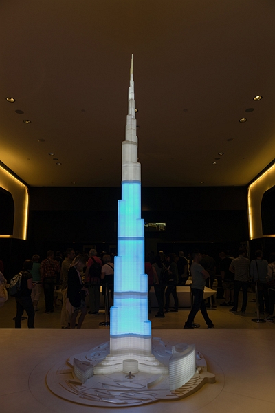 UAE DUB Dubai 2017JAN09 BurjKhalifa 003