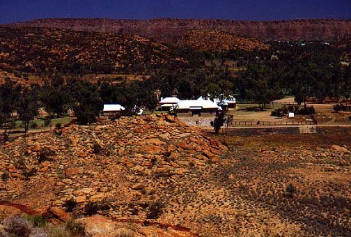 AUS NT AliceSprings 2001JUL14 TelegraphStation 001