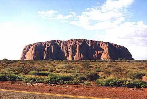AUS NT AyersRock 2001JUL12 001