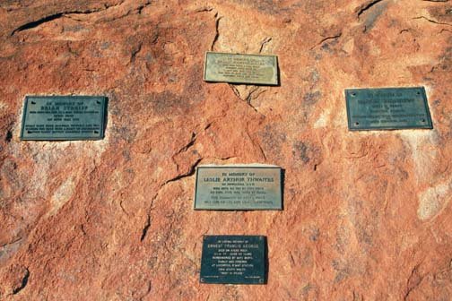 AUS NT AyersRock 2001JUL12 039