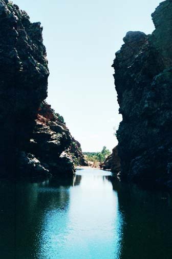 AUS NT ElleryCreekBigHole 2001JUL11 011