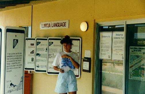 AUS NT KingsCanyon 1992 Ruth 001