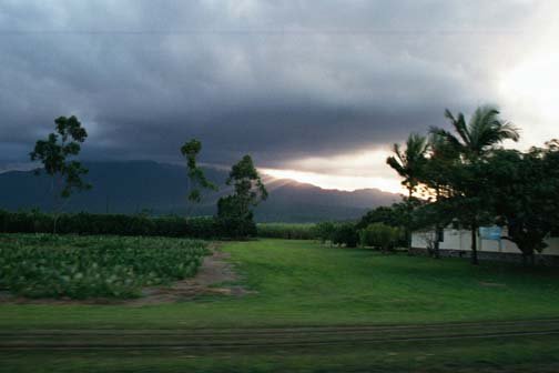 AUS QLD Cairns 2001JUL16 BruceHighway 001