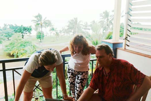 AUS QLD Cairns 2003APR20 Apartment 017