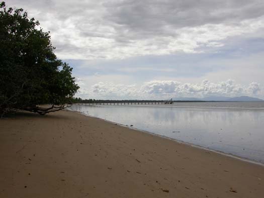 AUS QLD Cardwell 2003APR17 001