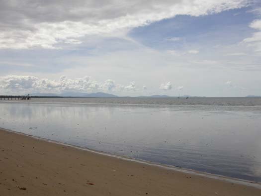 AUS QLD Cardwell 2003APR17 002