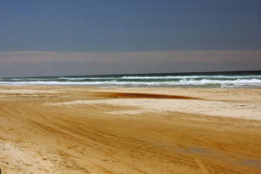 AUS QLD FraserIsland 2010SEPT17 CathedralColouredSands 013