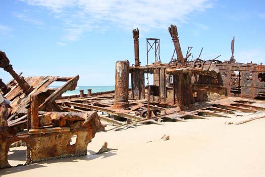 AUS QLD FraserIsland 2010SEPT17 MahenoWreck 011