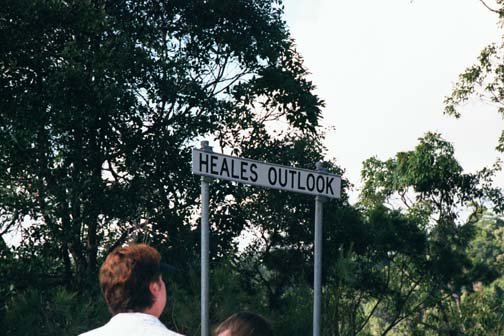 AUS QLD HealesOutlook 2001JUL17 001