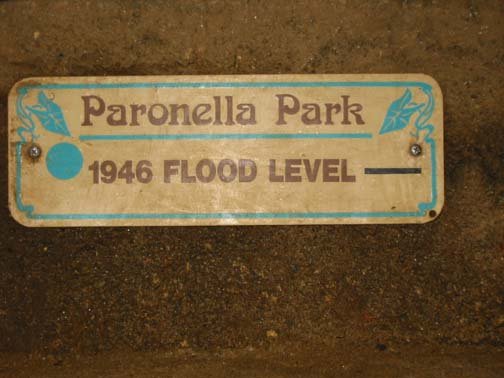AUS QLD ParonellaPark 2001JUL17 012