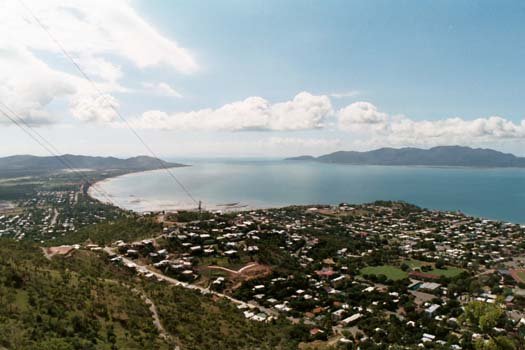 AUS QLD Townsville 20034APR14 CastleHill 002