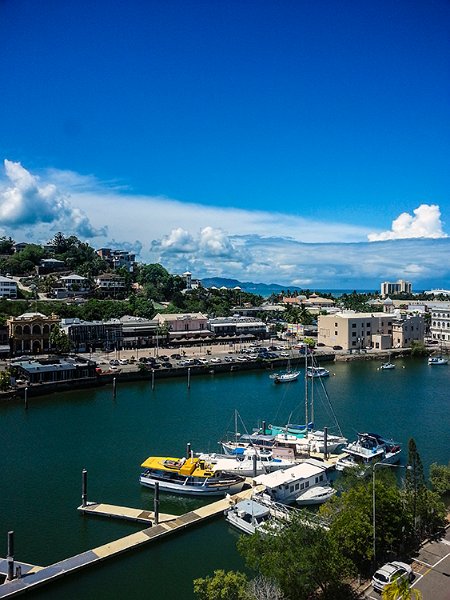 AUS QLD Townsville 2013JAN18 Harbour 001