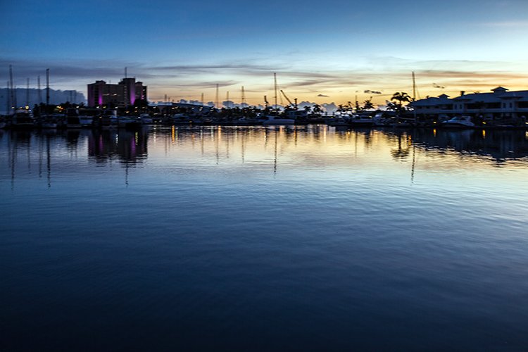 AUS QLD TSV 2016APR02 BreakwaterMarina 004
