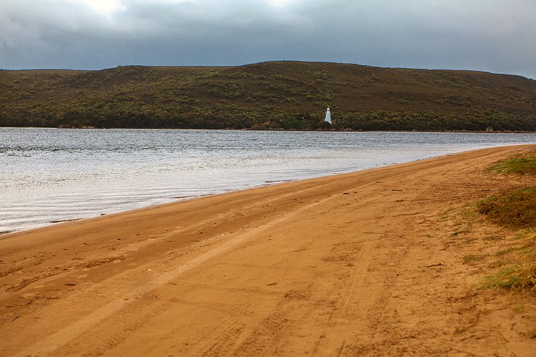 AUS TAS Strahan 2015JAN25 OceanBeach 002
