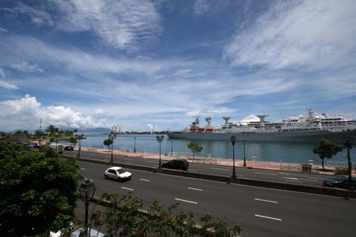 PYF Tahiti Papeete 2007FEB10 001