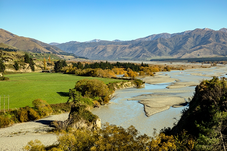 NZL CAN HanmerSprings 2018APR22 FerryBridge 004