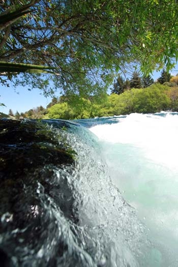 NZL WKO HukaFalls 2006OCT26 011
